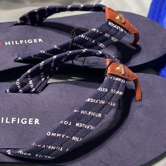 TOMMY HILFIGER SANDALS - Picture 2 of 4